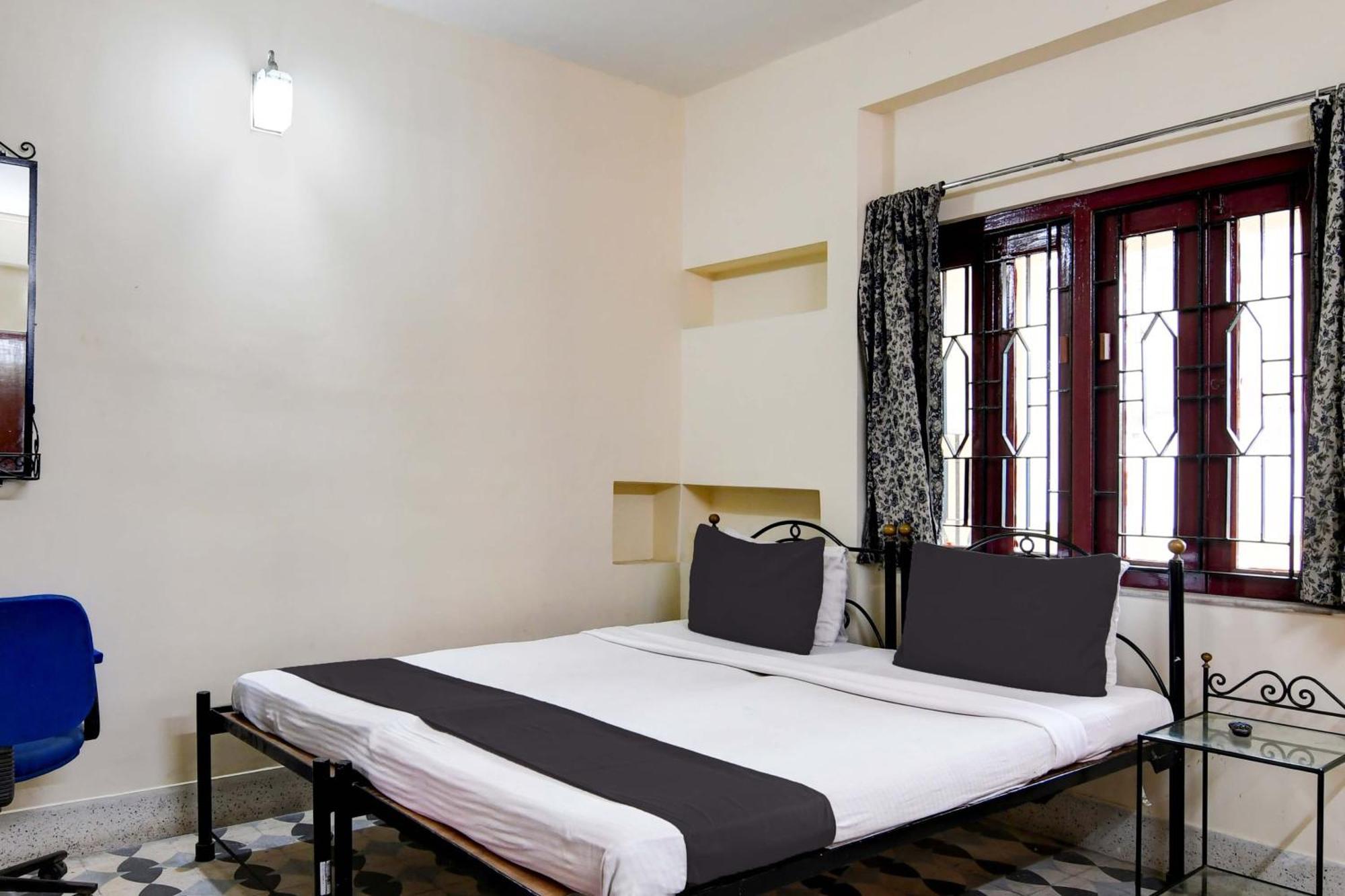 Oyo Simplex Guest House Behala Kolkata Eksteriør bilde