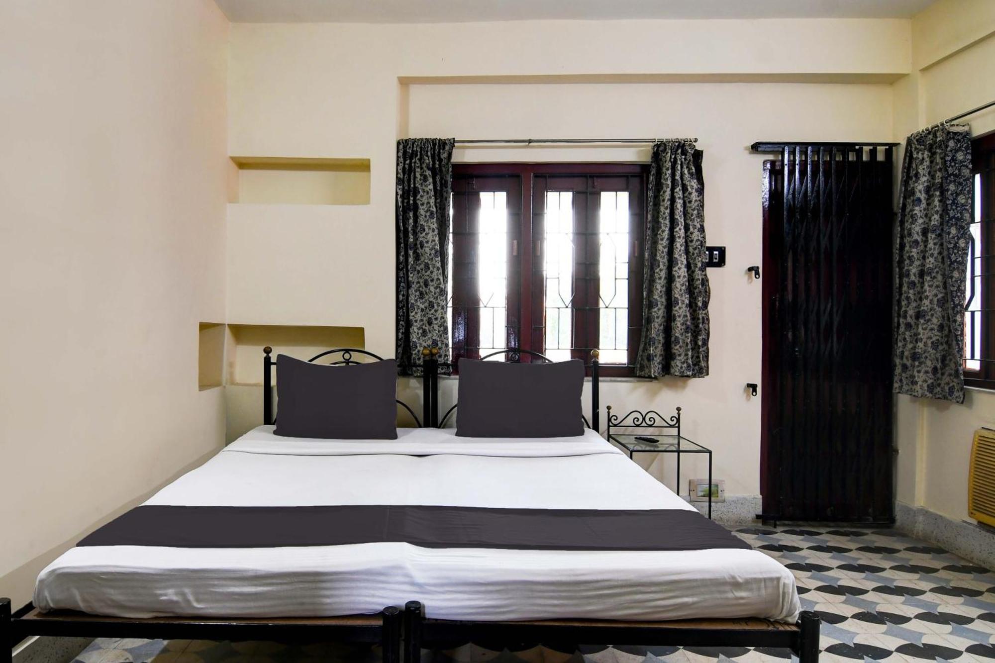 Oyo Simplex Guest House Behala Kolkata Eksteriør bilde
