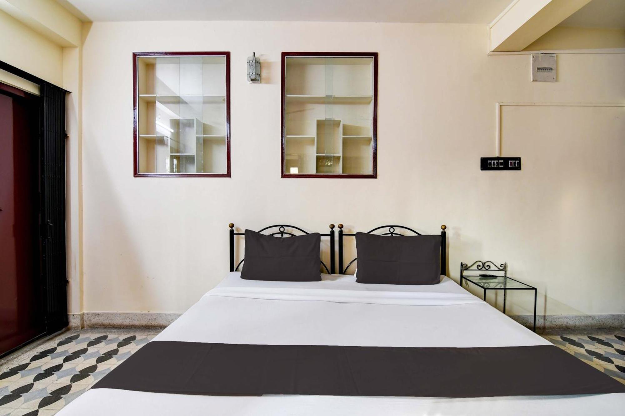 Oyo Simplex Guest House Behala Kolkata Eksteriør bilde