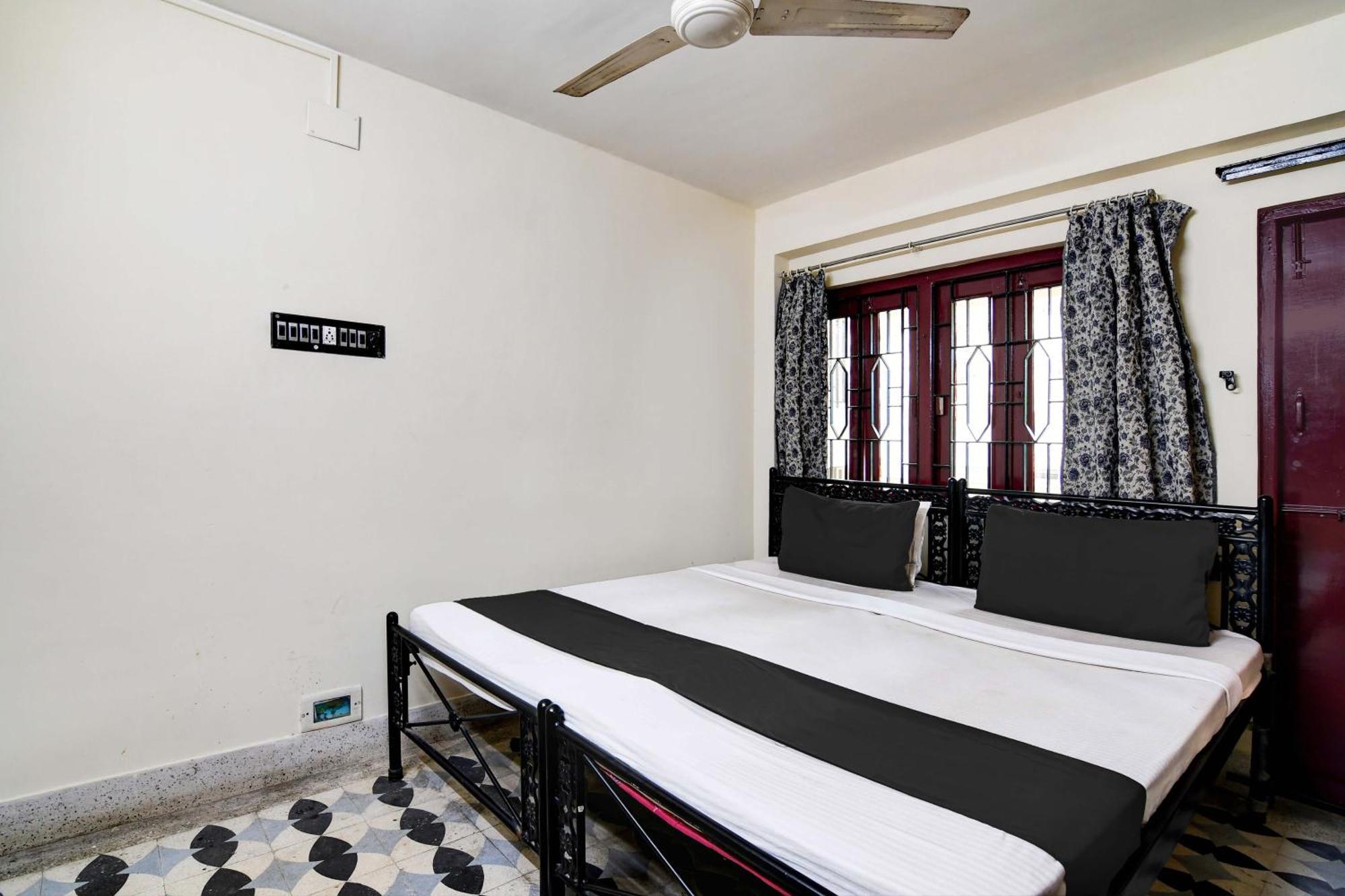 Oyo Simplex Guest House Behala Kolkata Eksteriør bilde