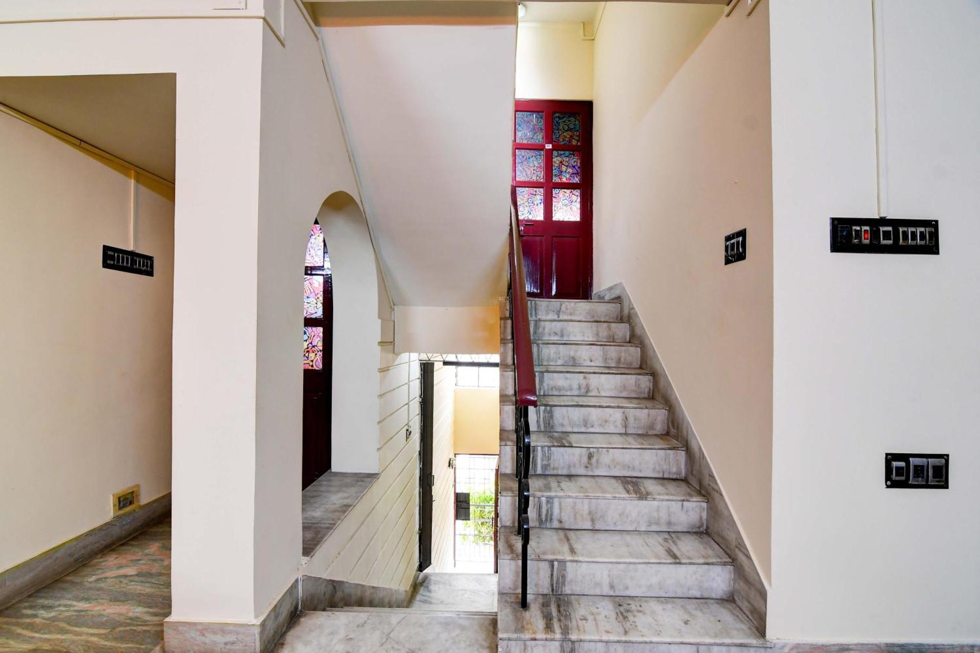 Oyo Simplex Guest House Behala Kolkata Eksteriør bilde