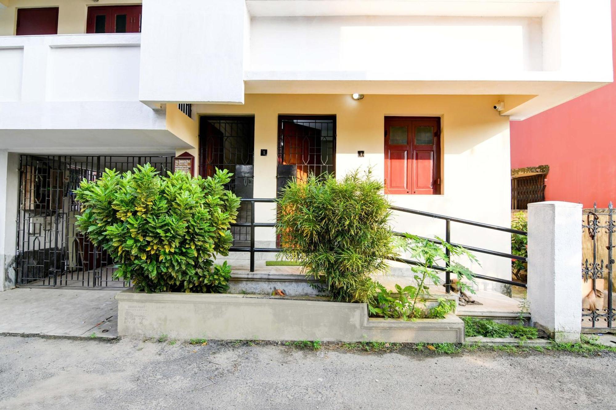 Oyo Simplex Guest House Behala Kolkata Eksteriør bilde